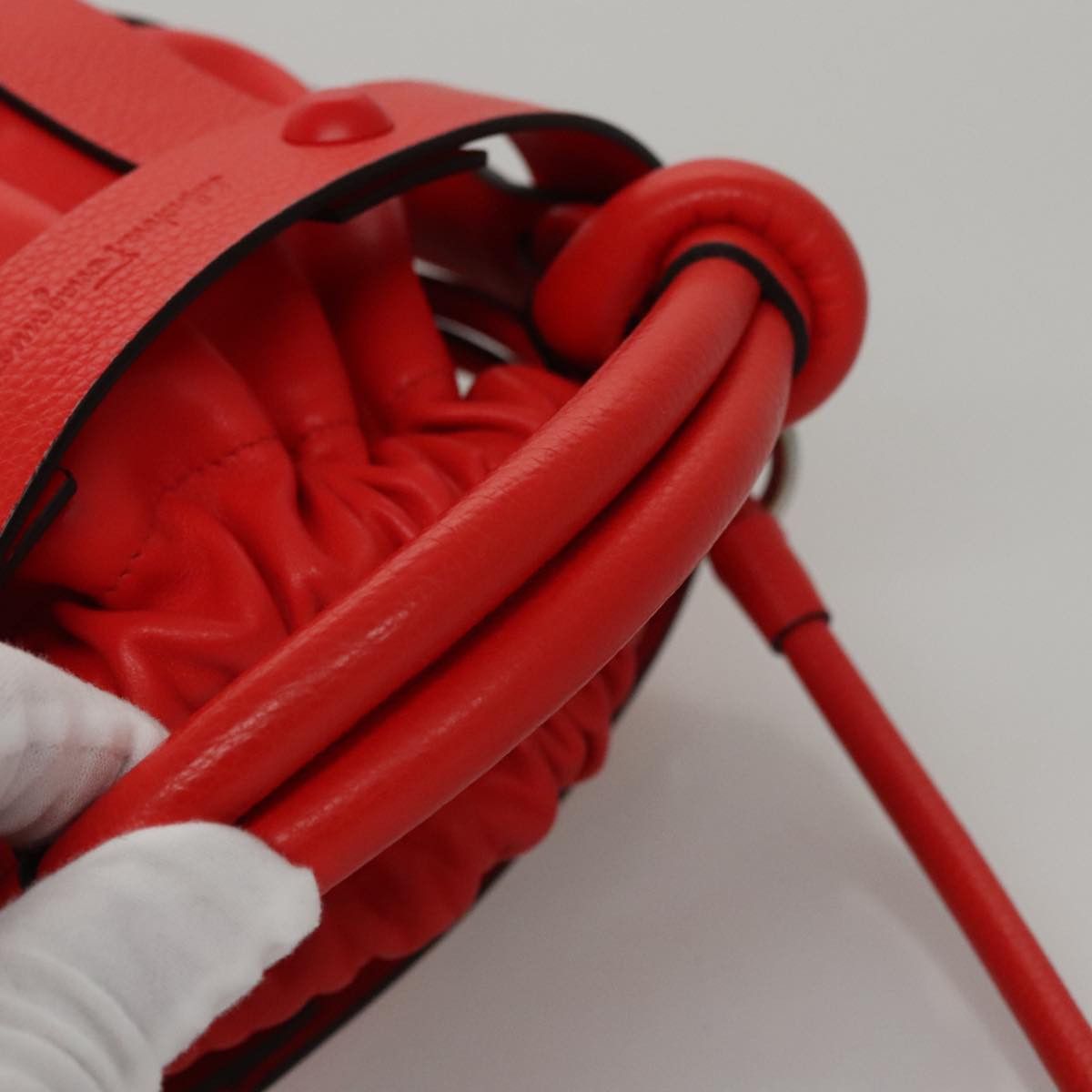 Salvatore Ferragamo Red Leather Shoulder Bag (Pre-Owned) Size ONE SIZE - 5 Thumbnail