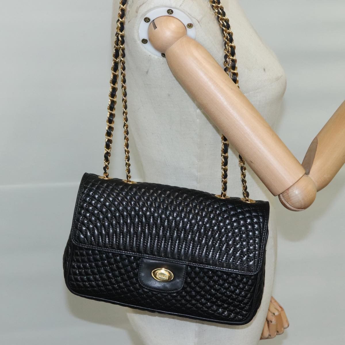 Bally Black Leather Shoulder Bag (Pre-Owned) Size ONE SIZE - 15 Thumbnail