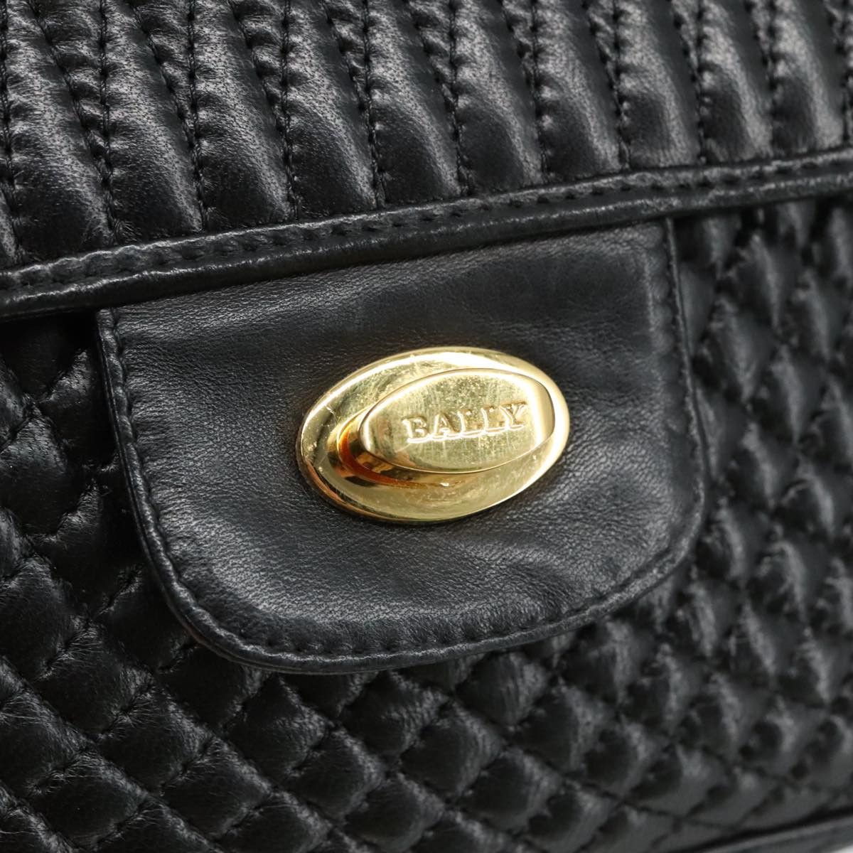 Bally Black Leather Shoulder Bag (Pre-Owned) Size ONE SIZE - 12 Thumbnail