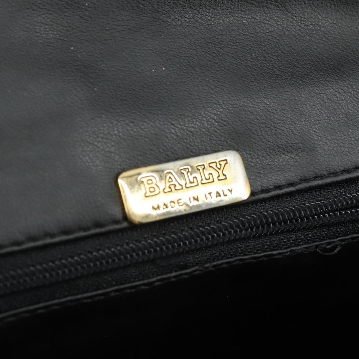 Bally Black Leather Shoulder Bag (Pre-Owned) Size ONE SIZE - 14 Thumbnail