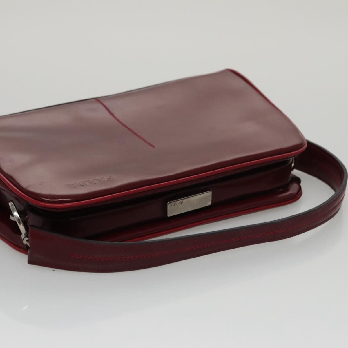 Prada Burgundy Patent Leather Handbag (Pre-Owned) Size ONE SIZE - 18 Thumbnail