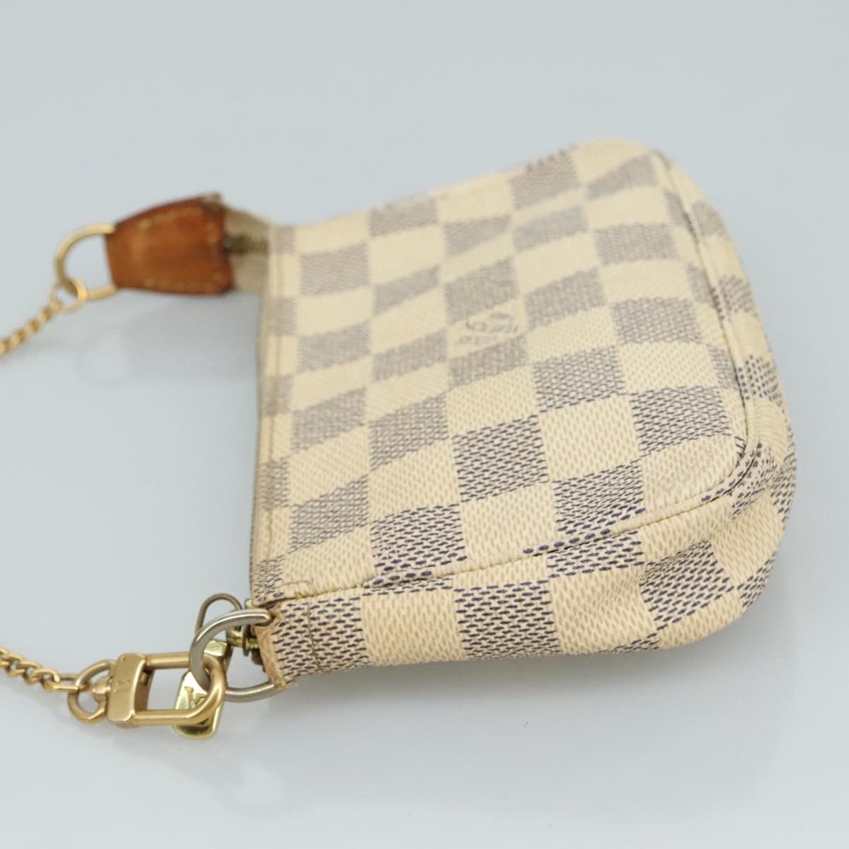 Louis Vuitton Mini Pochette Accessoires White Canvas Clutch Bag Size ONE SIZE - 4 Thumbnail