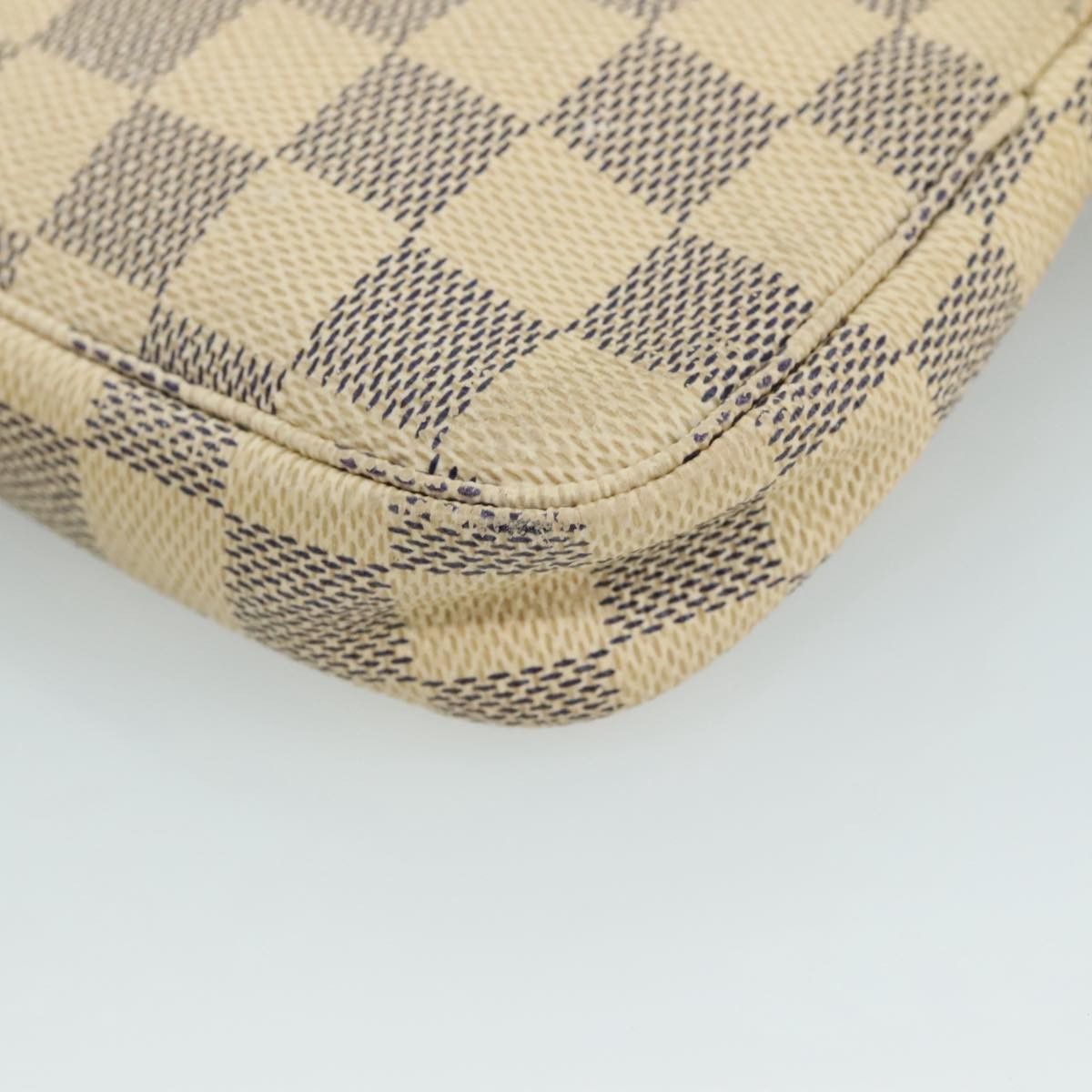 Louis Vuitton Mini Pochette Accessoires White Canvas Clutch Bag Size ONE SIZE - 9 Thumbnail