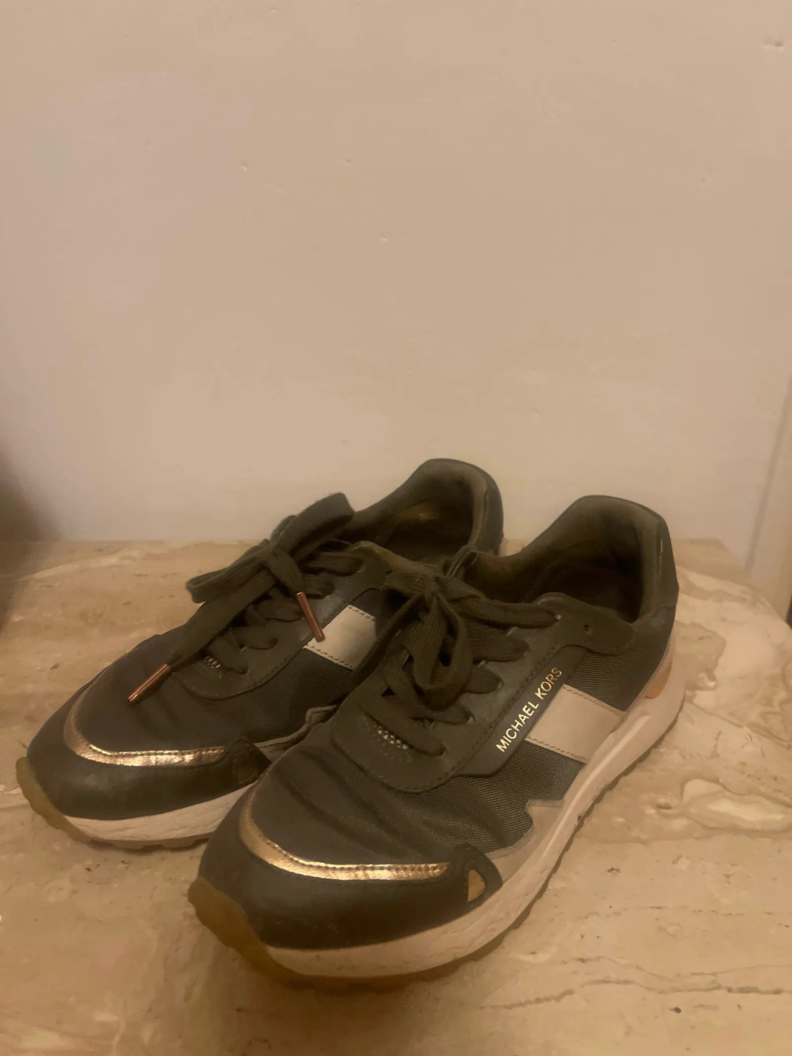 Michael Kors Michael Kors Sneakers Size US 7.5 / IT 37.5 - 2 Thumbnail