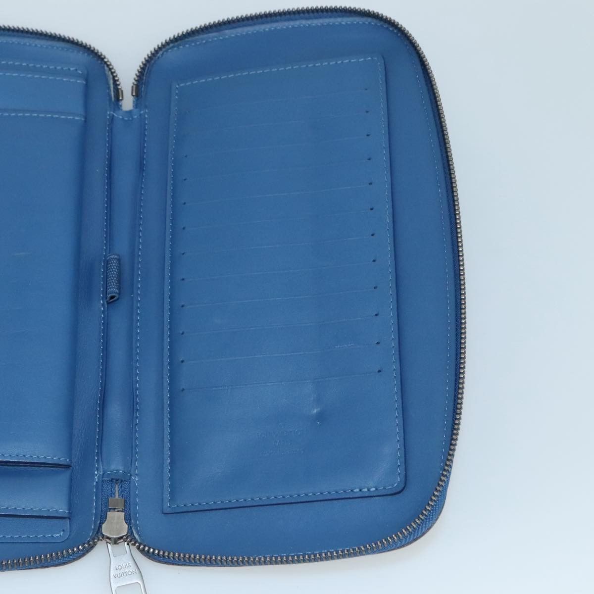 Louis Vuitton Atholl Blue Leather Clutch Bag (Pre-Owned) Size ONE SIZE - 20 Thumbnail