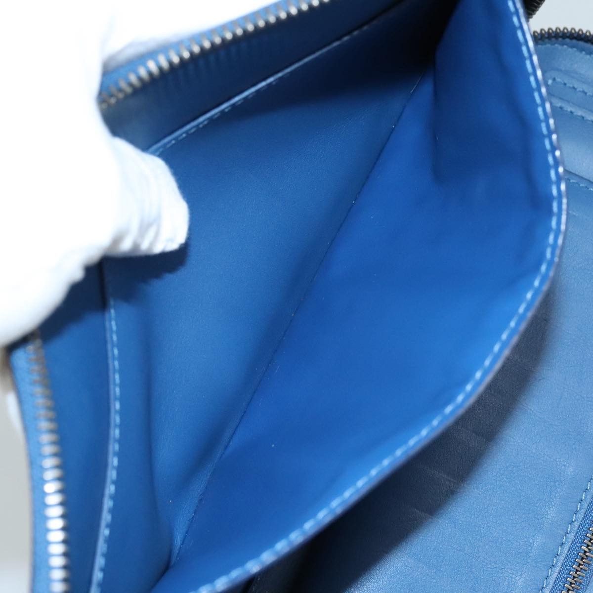 Louis Vuitton Atholl Blue Leather Clutch Bag (Pre-Owned) Size ONE SIZE - 17 Thumbnail