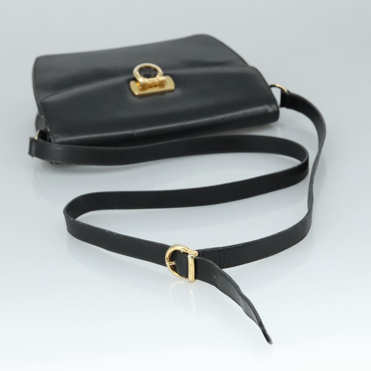 Salvatore Ferragamo Gancini Black Leather Shoulder Bag (Pre-Owned) Size ONE SIZE - 6 Thumbnail