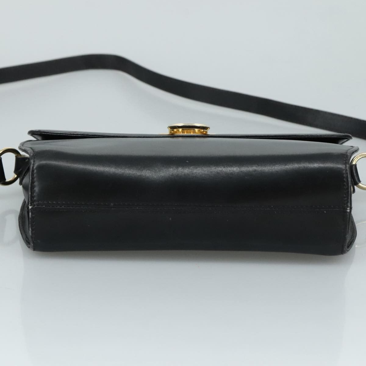 Salvatore Ferragamo Gancini Black Leather Shoulder Bag (Pre-Owned) Size ONE SIZE - 8 Thumbnail