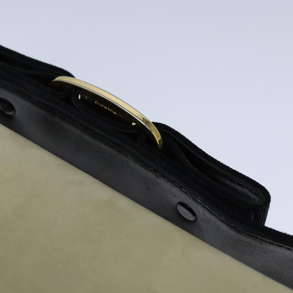 Salvatore Ferragamo Vara Beige Suede Handbag (Pre-Owned) Size ONE SIZE - 18 Thumbnail