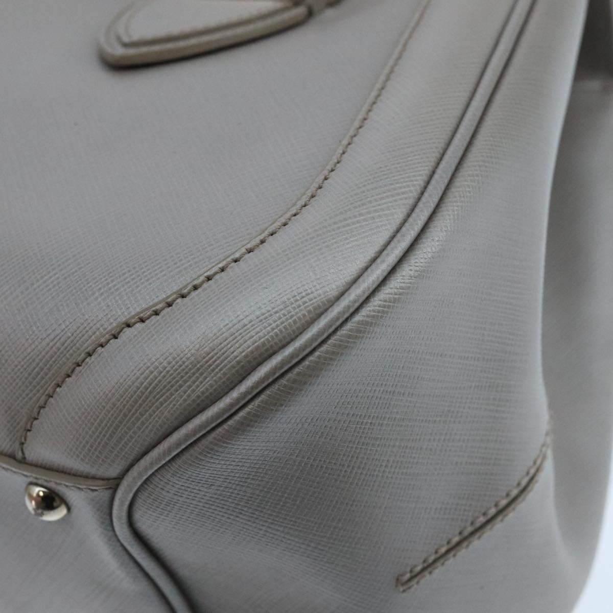 Salvatore Ferragamo Silver Leather Handbag (Pre-Owned) Size ONE SIZE - 9 Thumbnail