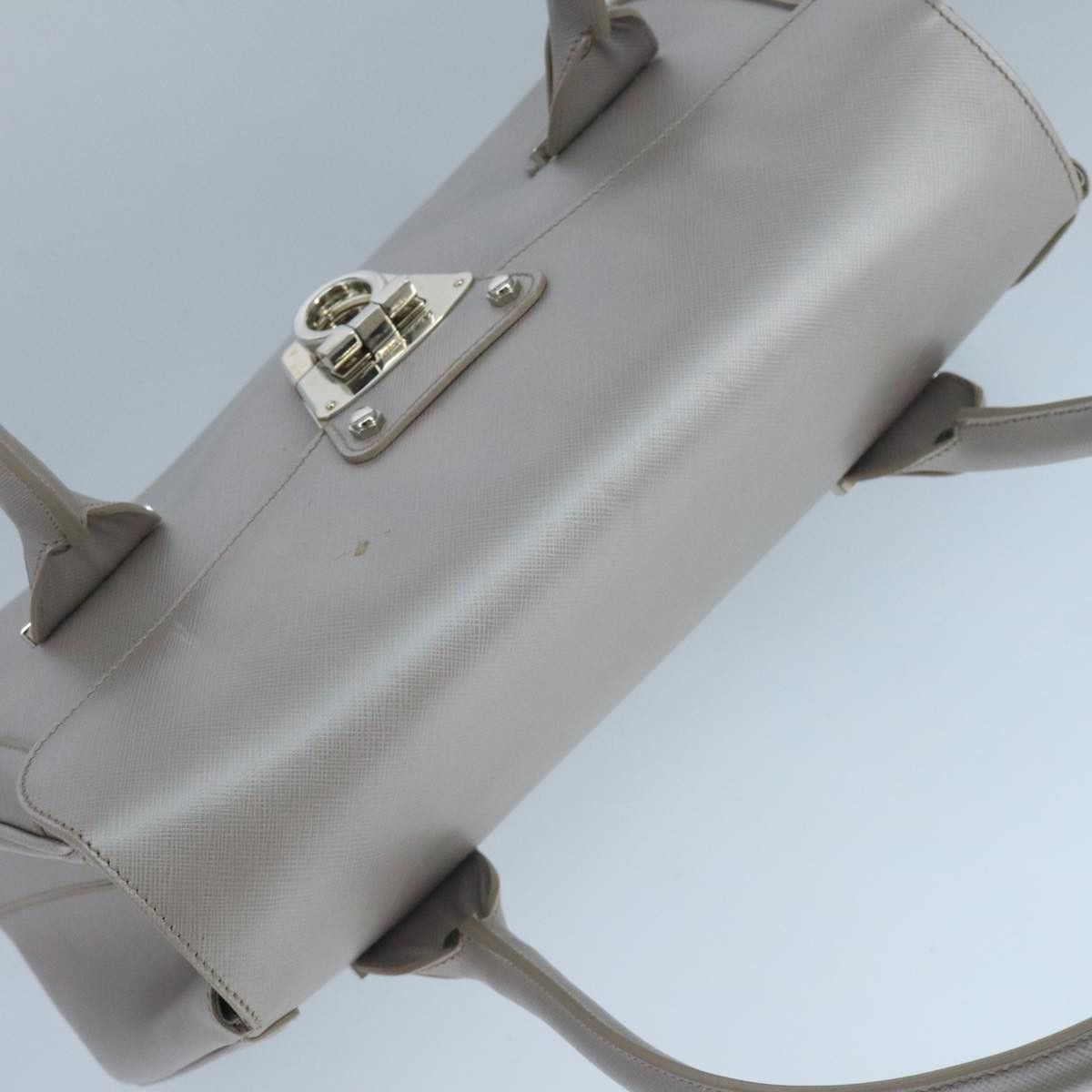 Salvatore Ferragamo Silver Leather Handbag (Pre-Owned) Size ONE SIZE - 14 Thumbnail