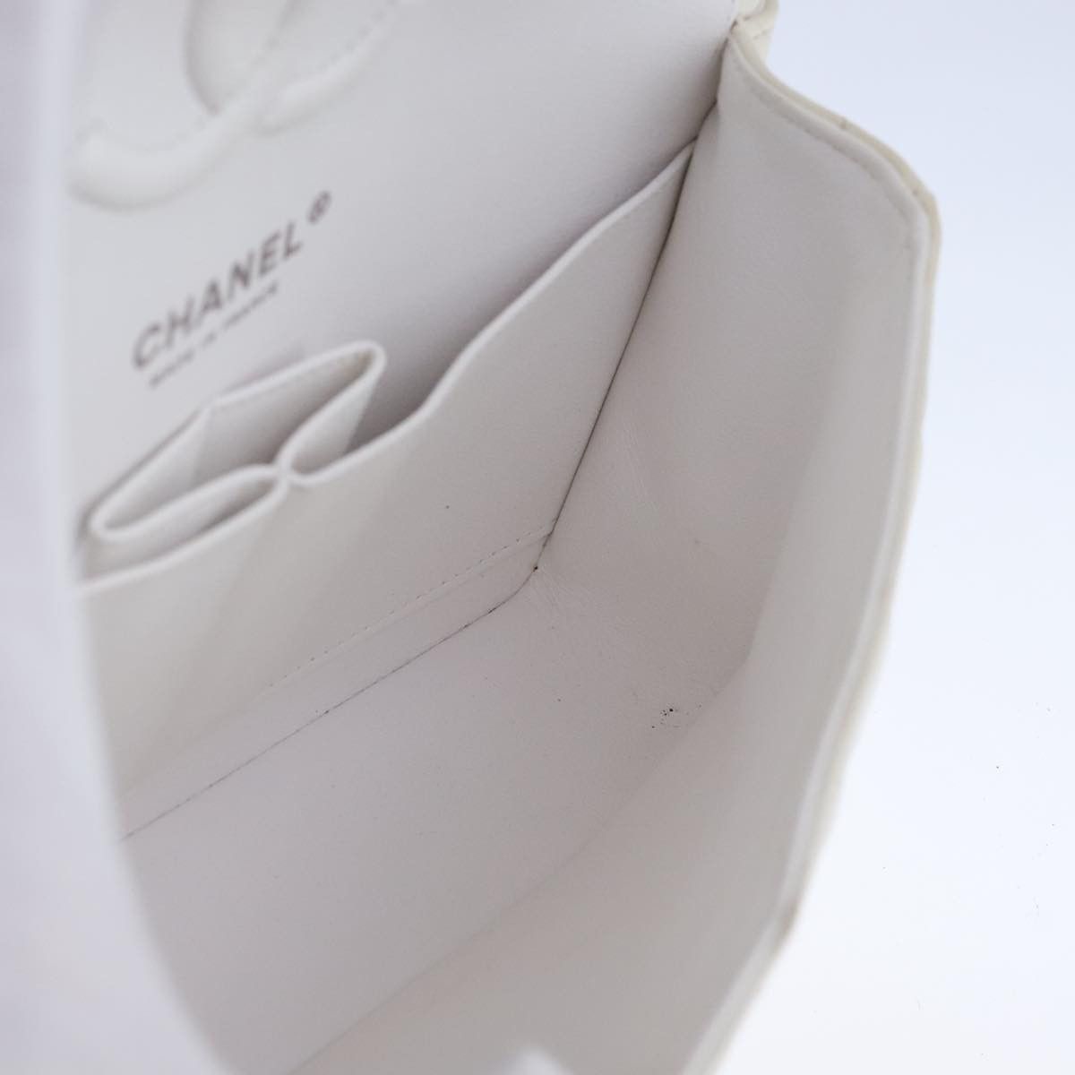 Chanel Timeless White Leather Shoulder Bag (Pre-Owned) Size ONE SIZE - 11 Thumbnail