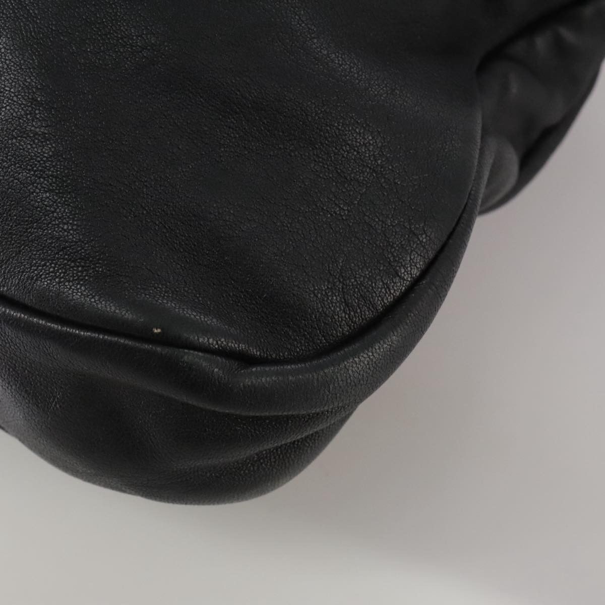 Salvatore Ferragamo Vara Black Leather Handbag (Pre-Owned) Size ONE SIZE - 7 Thumbnail