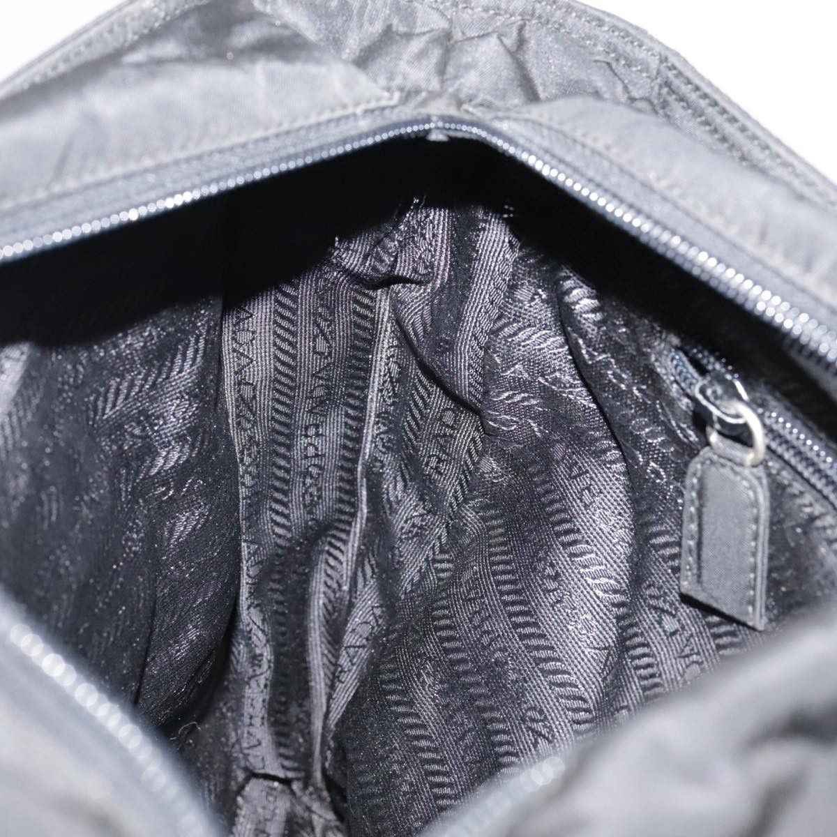 Prada Black Synthetic Shoulder Bag (Pre-Owned) Size ONE SIZE - 18 Thumbnail