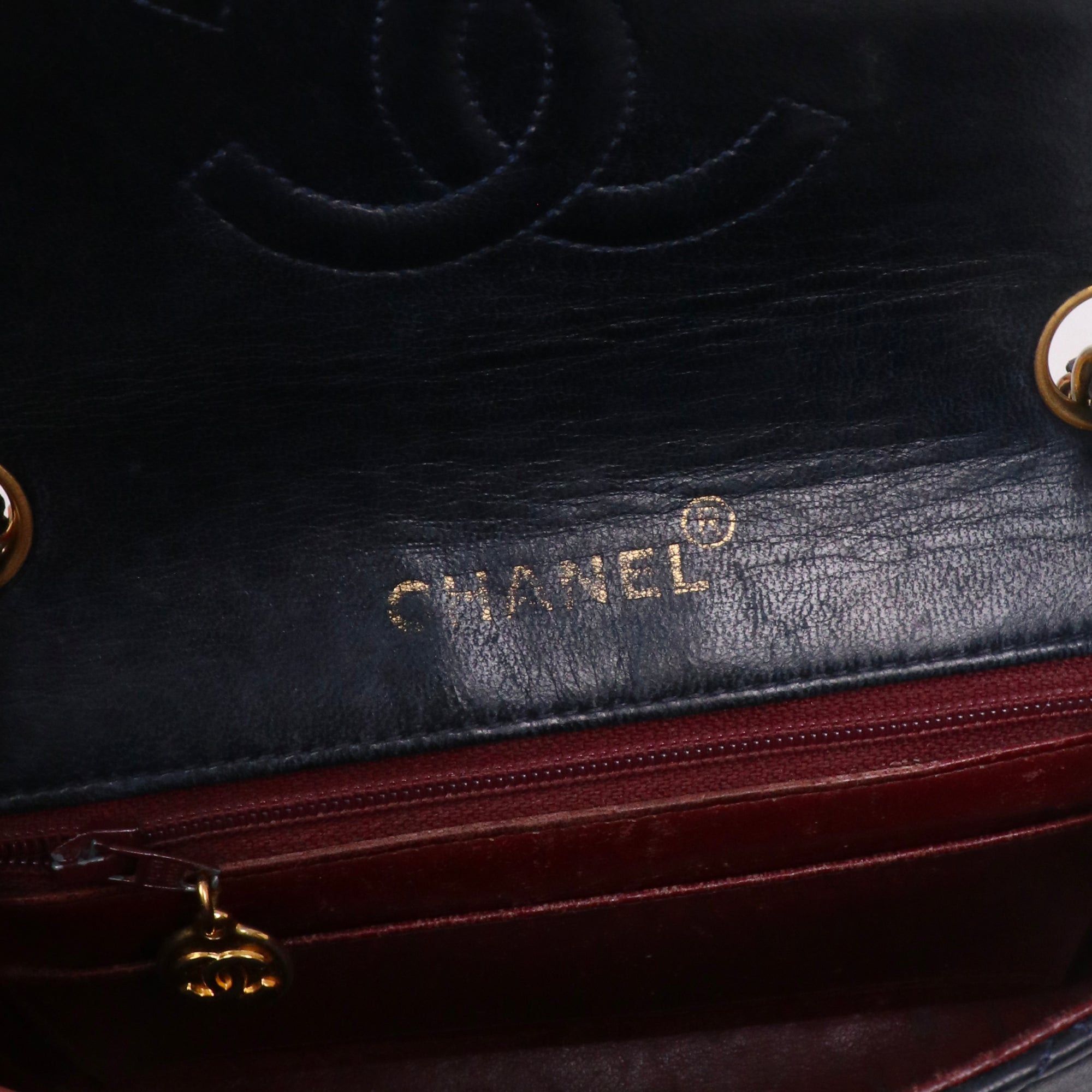 Chanel CHANEL - Chanel Classique/Timeless Mini Square shoulder bag in vintage navy blue leather Size ONE SIZE - 8 Thumbnail