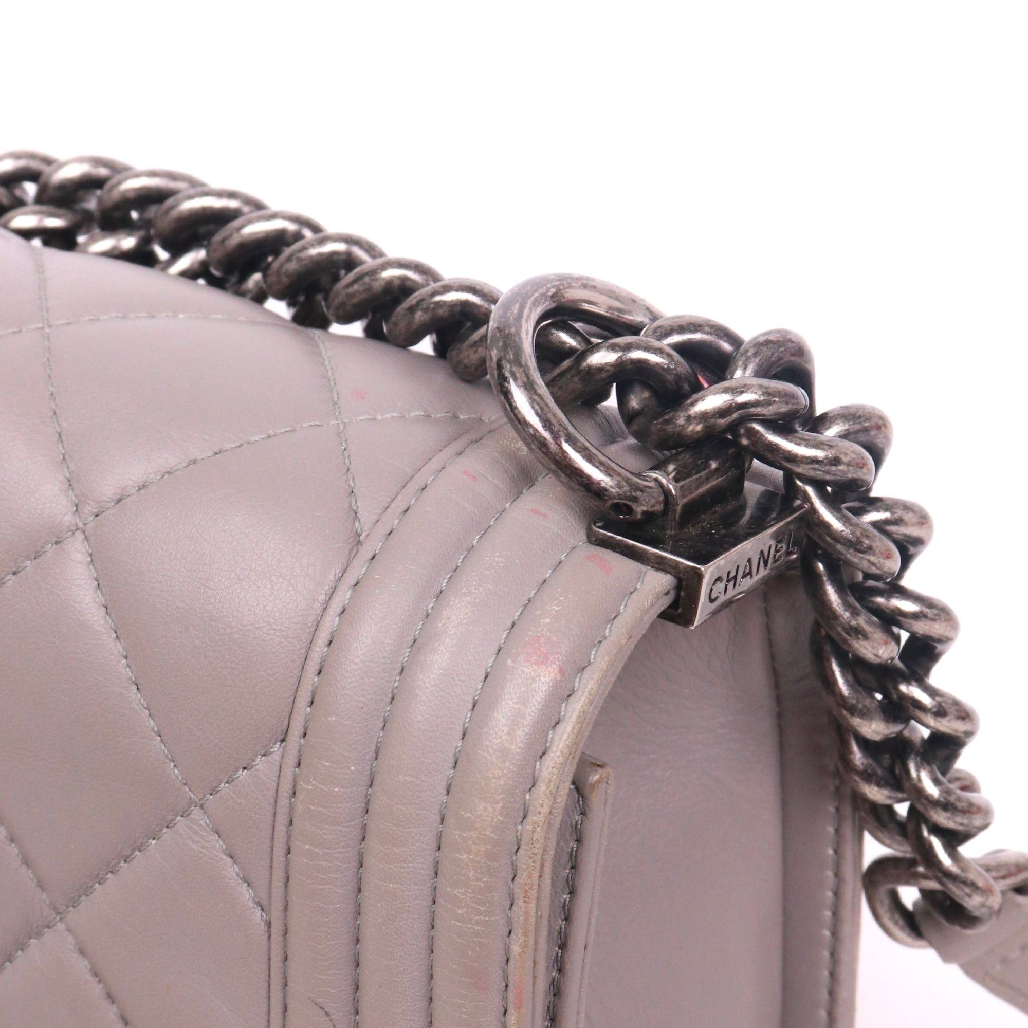 Chanel CHANEL - Boy Chanel shoulder bag in gray leather Size ONE SIZE - 7 Thumbnail