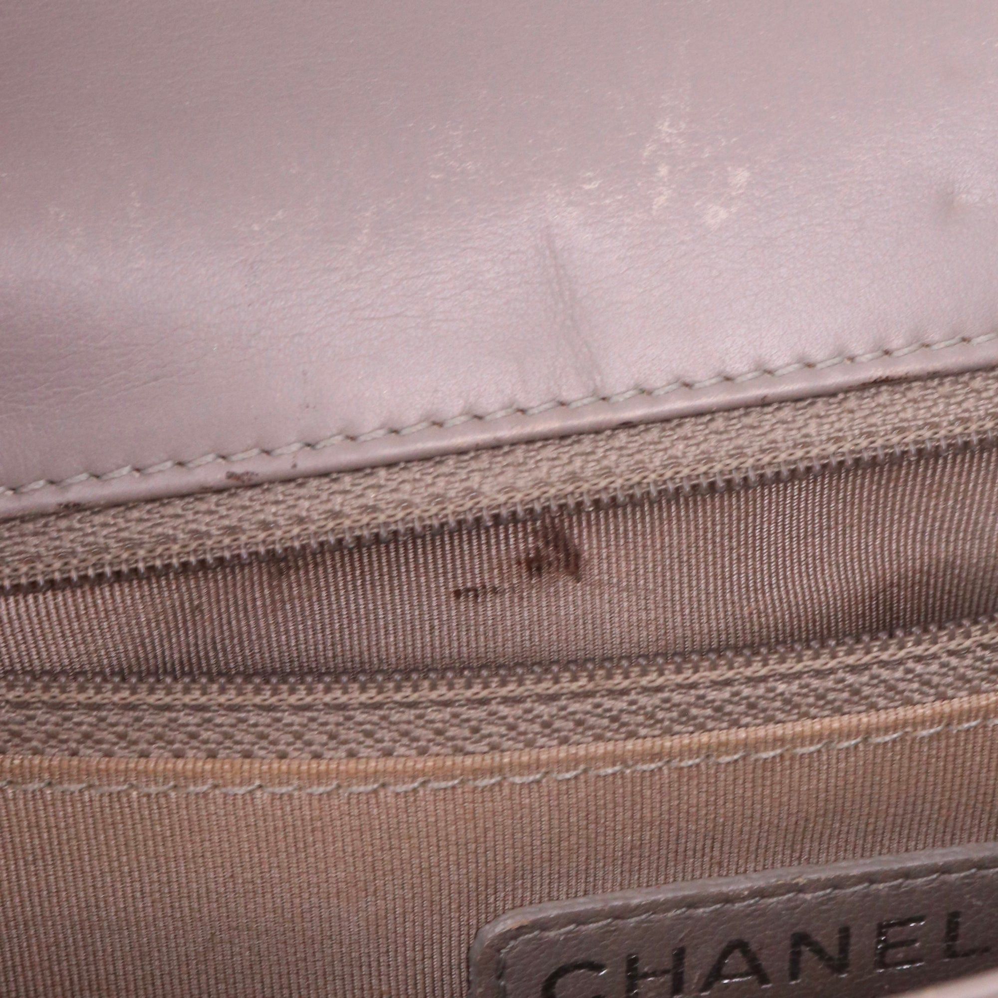 Chanel CHANEL - Boy Chanel shoulder bag in gray leather Size ONE SIZE - 10 Thumbnail