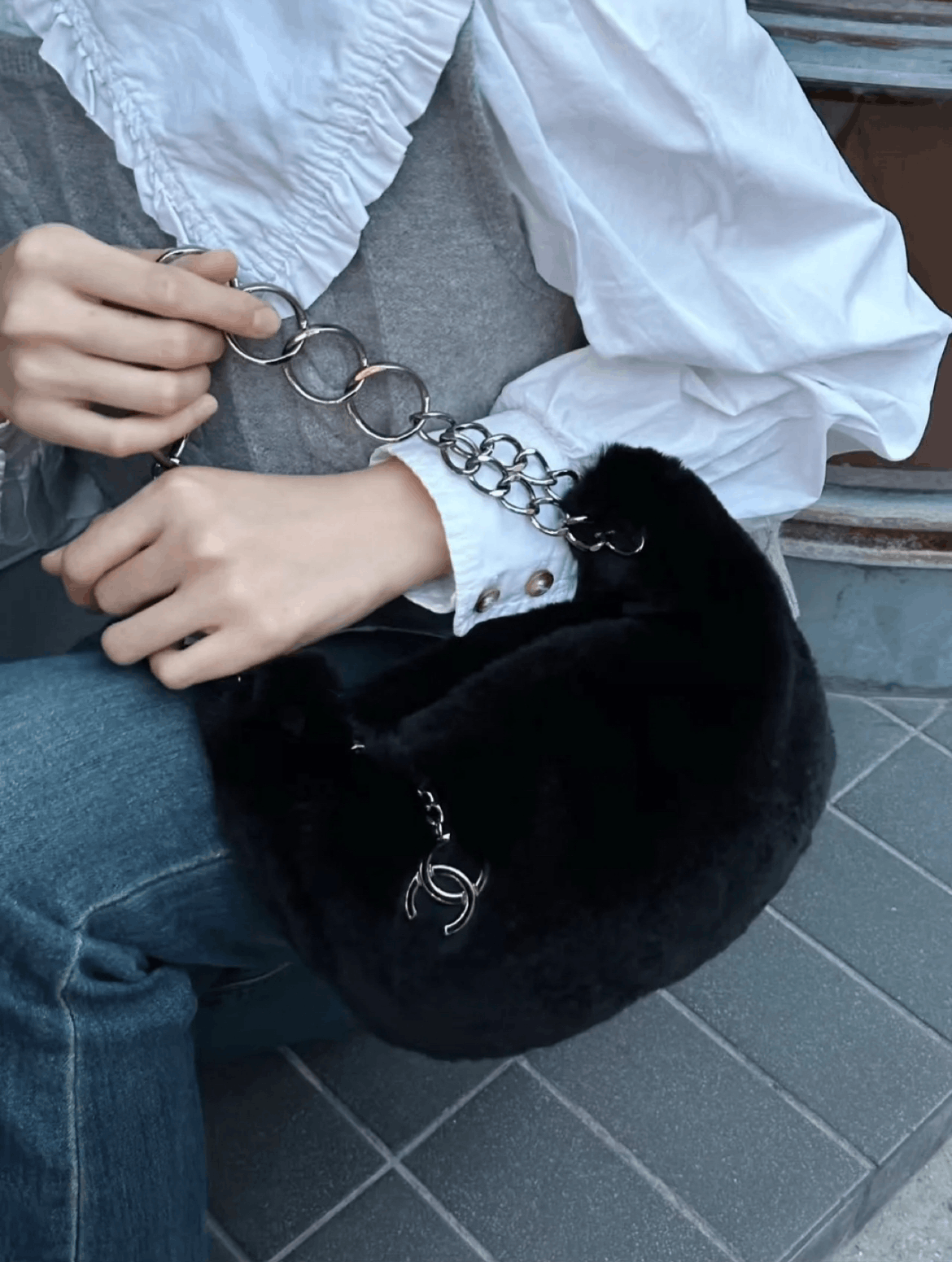 Chanel Chanel Coco Mark Pendant Rabbit Fur Chain Shoulder Bag Size ONE SIZE - 2 Thumbnail