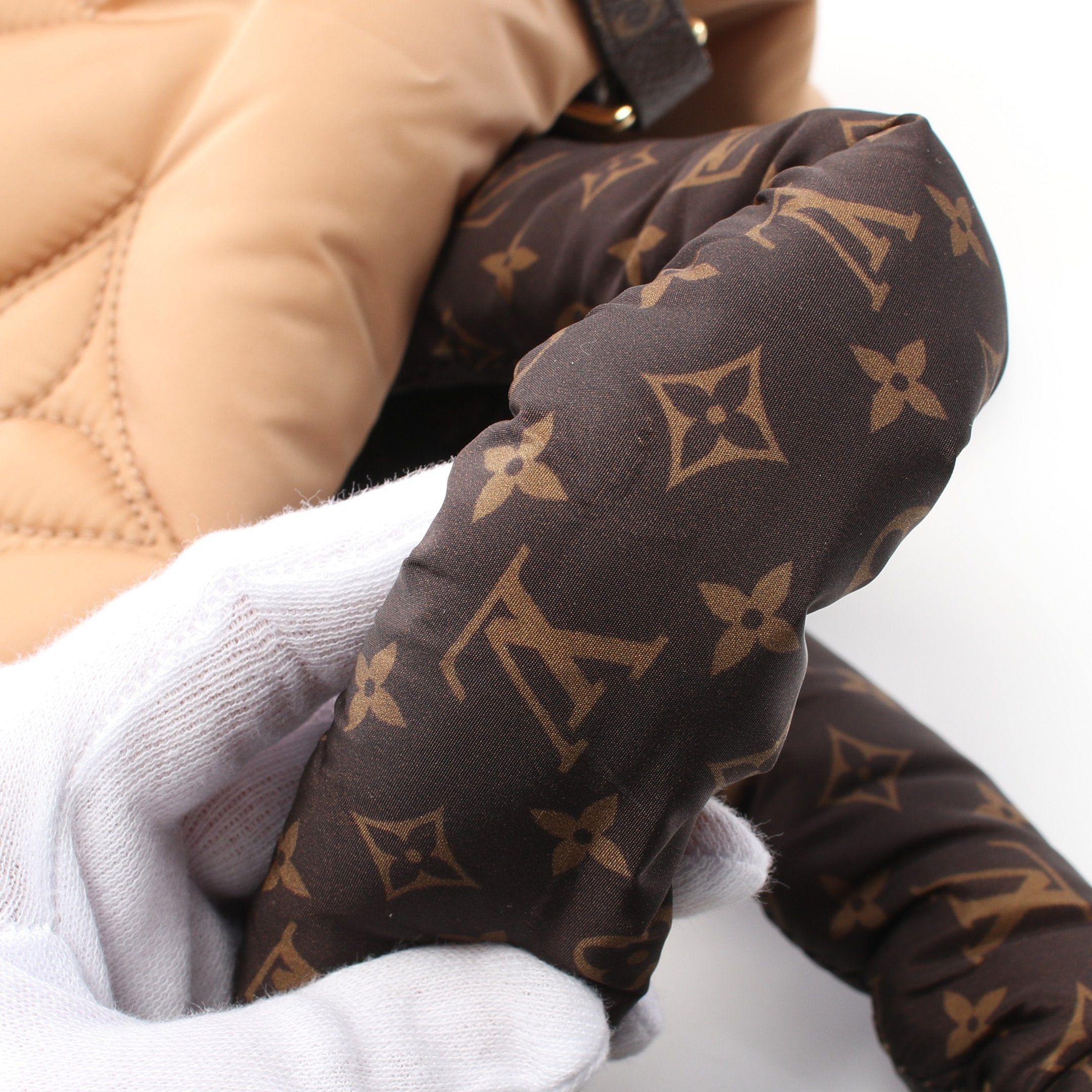 Louis Vuitton Louis Vuitton On-The-Go Gm Lv Pillow Shoulder Bag Tote Nylon Beige Brown Size ONE SIZE - 8 Thumbnail