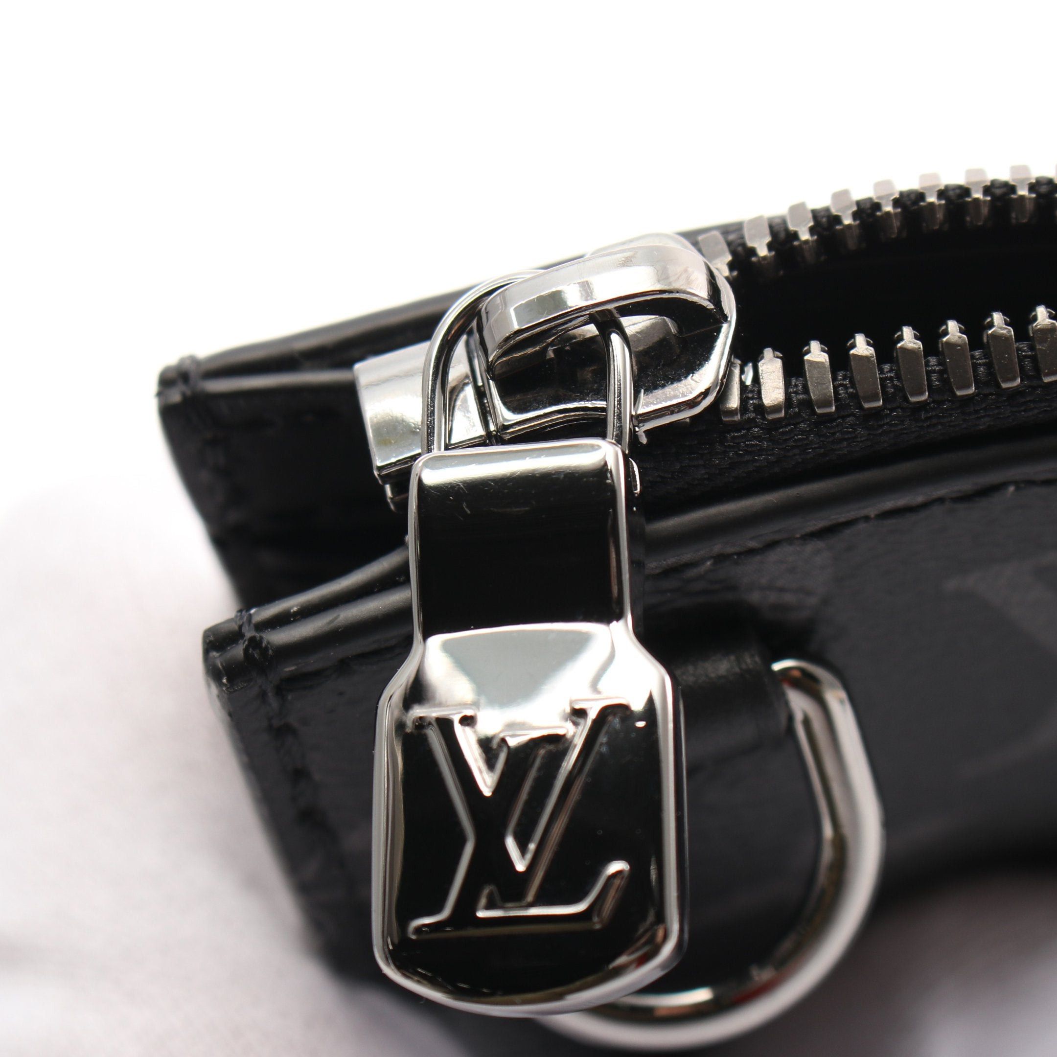 Louis Vuitton Louis Vuitton Sac Plat Cloth Monogram Eclipse Handbag Leather Black Size ONE SIZE - 5 Thumbnail