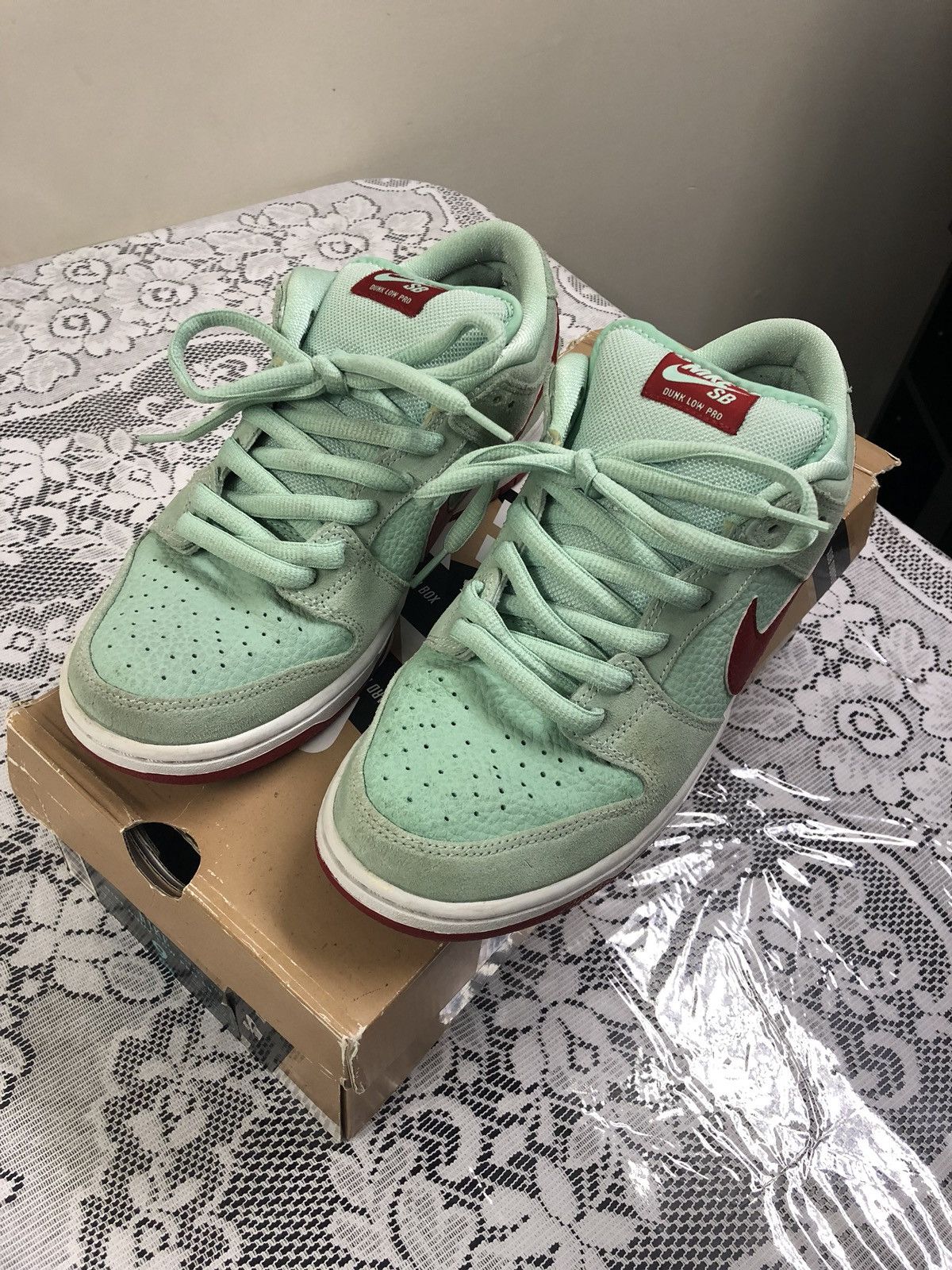 Nike sb monopoly online
