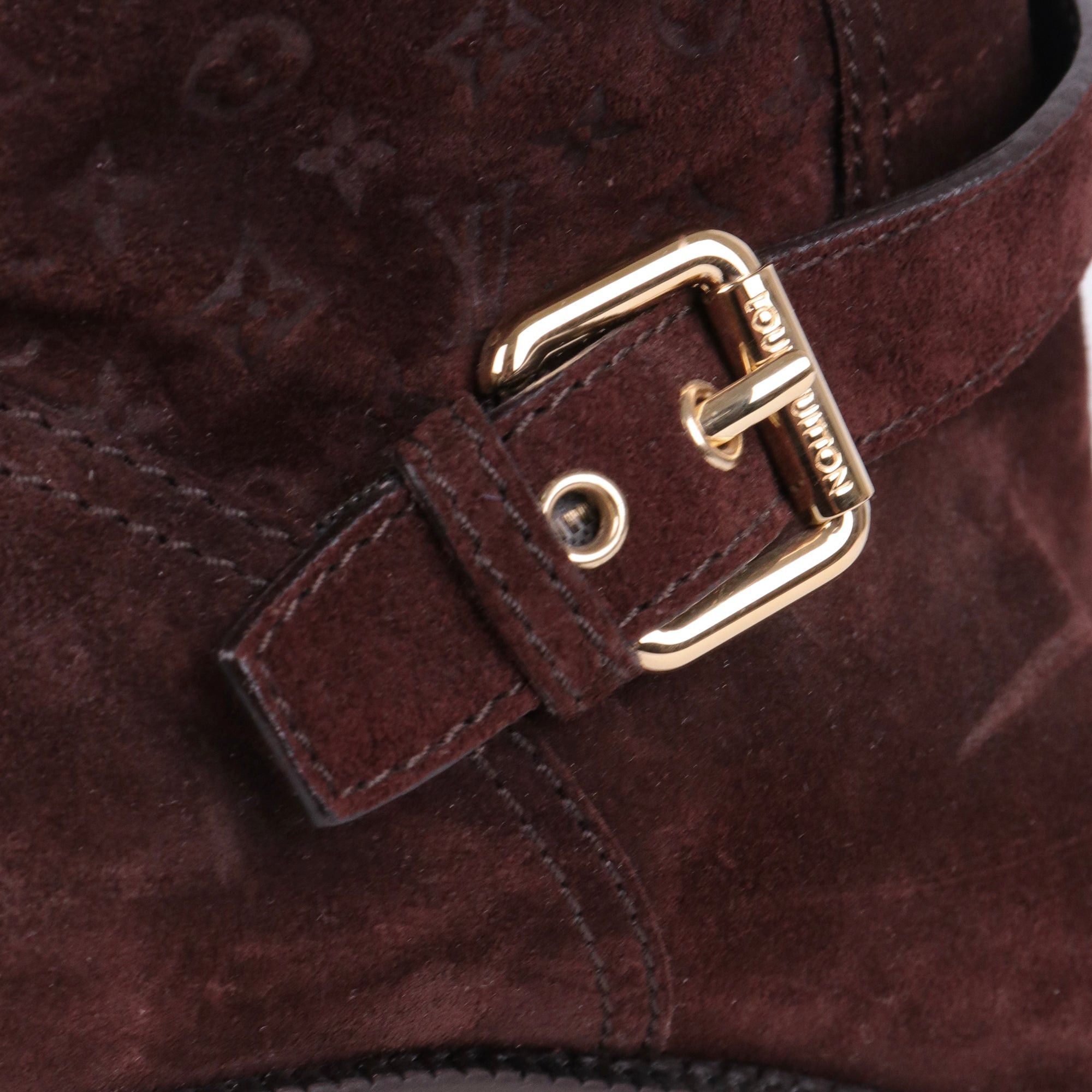 Louis Vuitton LOUIS VUITTON - Louis Vuitton fur-lined boots in brown monogram embossed suede (T39.5) Size US 8.5 / IT 38.5 - 4 Thumbnail