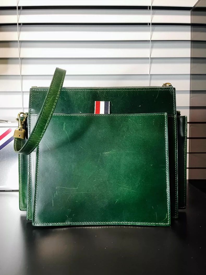Thom Browne Thom Browne Size OSShoulder bag clutch bag organ bag commut -DMC Size ONE SIZE - 2 Thumbnail