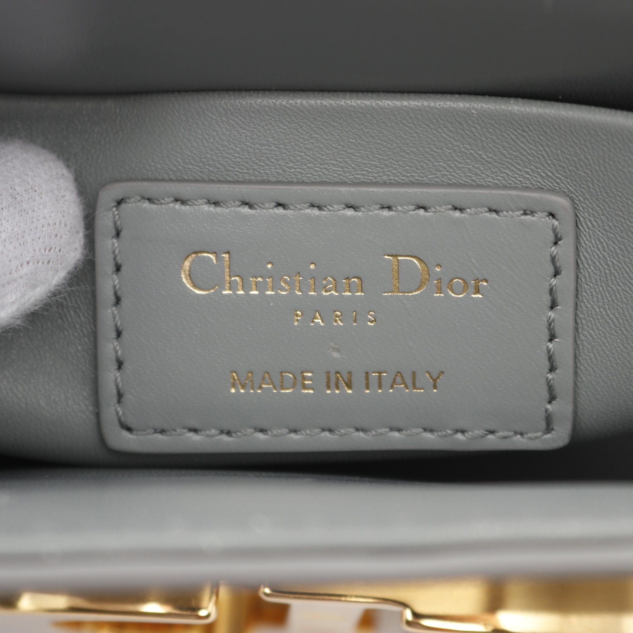 Dior Dior 30 Montaigne Shoulder Bag Leather Gray Size ONE SIZE - 4 Thumbnail