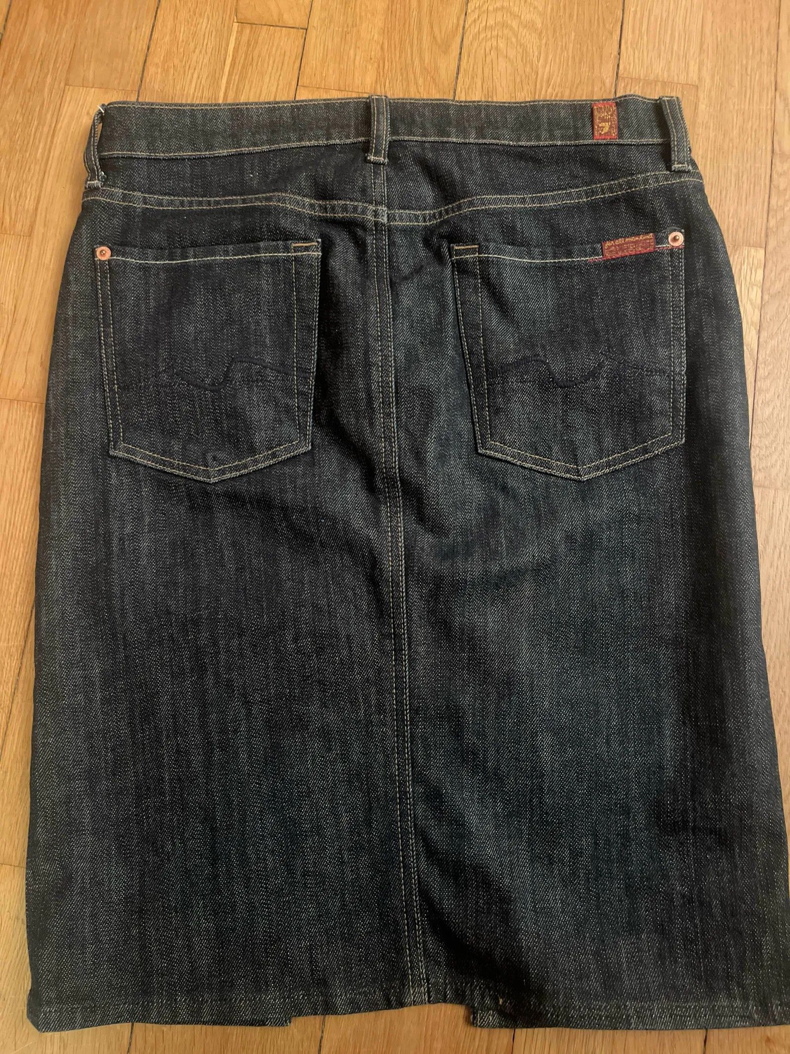 7 For All Mankind 7 For All Mankind Skirt Size 28" / US 6 / IT 42 - 2 Thumbnail