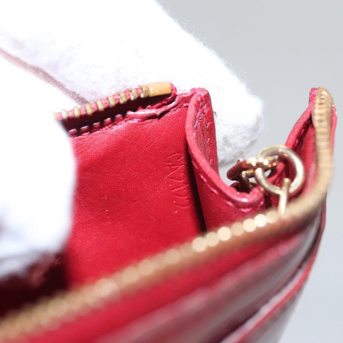 Louis Vuitton Pochette Clés Red Patent Leather Wallet (Pre-Owned) Size ONE SIZE - 12 Thumbnail