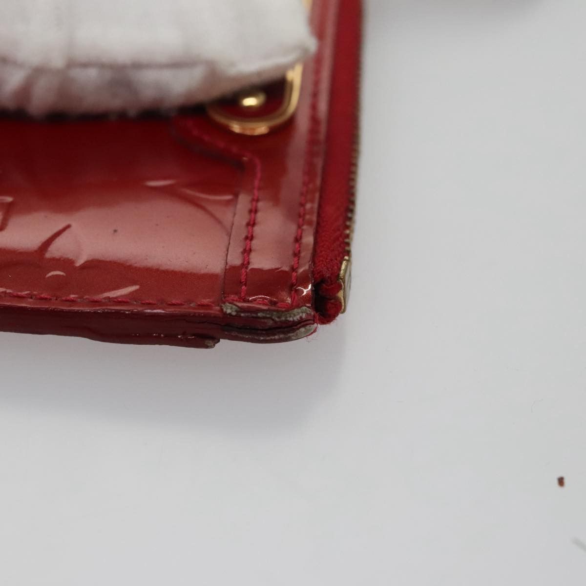 Louis Vuitton Pochette Clés Red Patent Leather Wallet (Pre-Owned) Size ONE SIZE - 16 Thumbnail