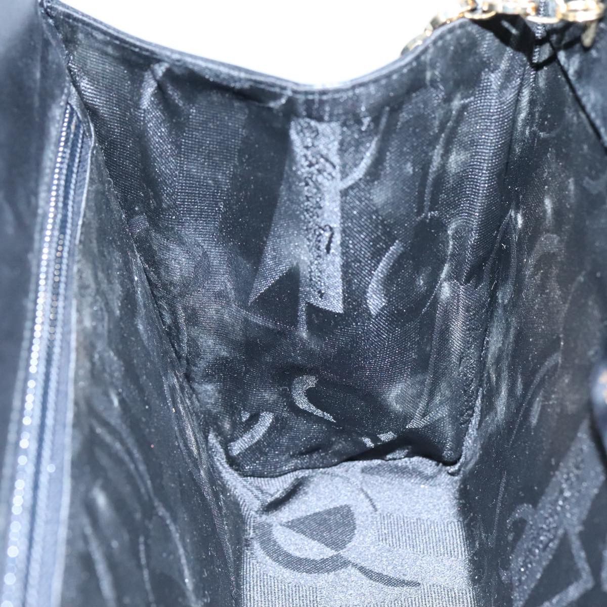 Salvatore Ferragamo Gancini Black Leather Shoulder Bag (Pre-Owned) Size ONE SIZE - 19 Thumbnail