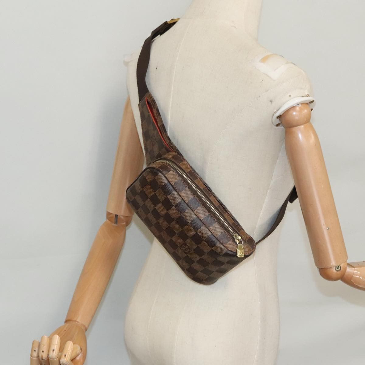 Louis Vuitton Geronimos Brown Canvas Shoulder Bag (Pre-Owned) Size ONE SIZE - 20 Thumbnail