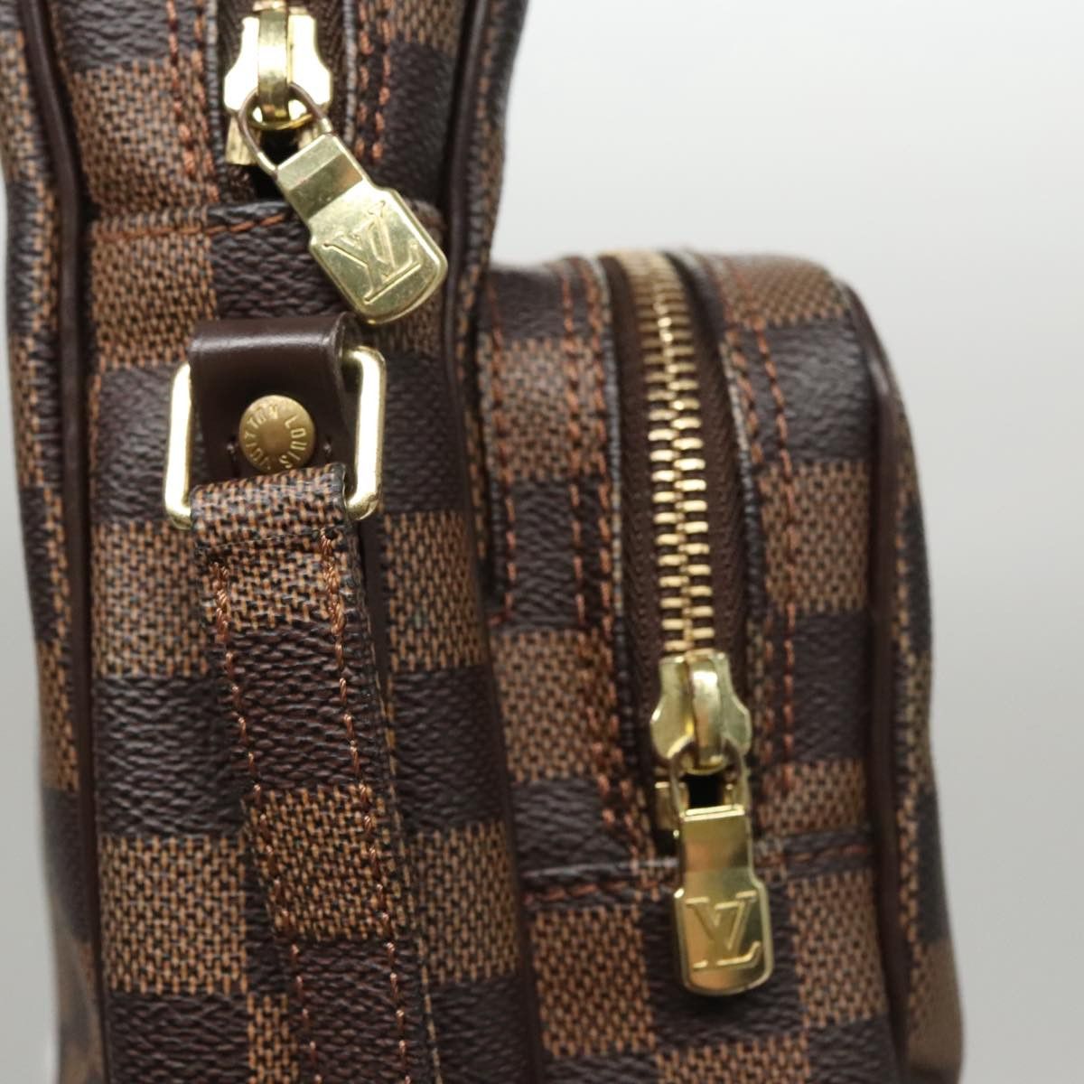 Louis Vuitton Amazon Brown Canvas Shoulder Bag (Pre-Owned) Size ONE SIZE - 11 Thumbnail
