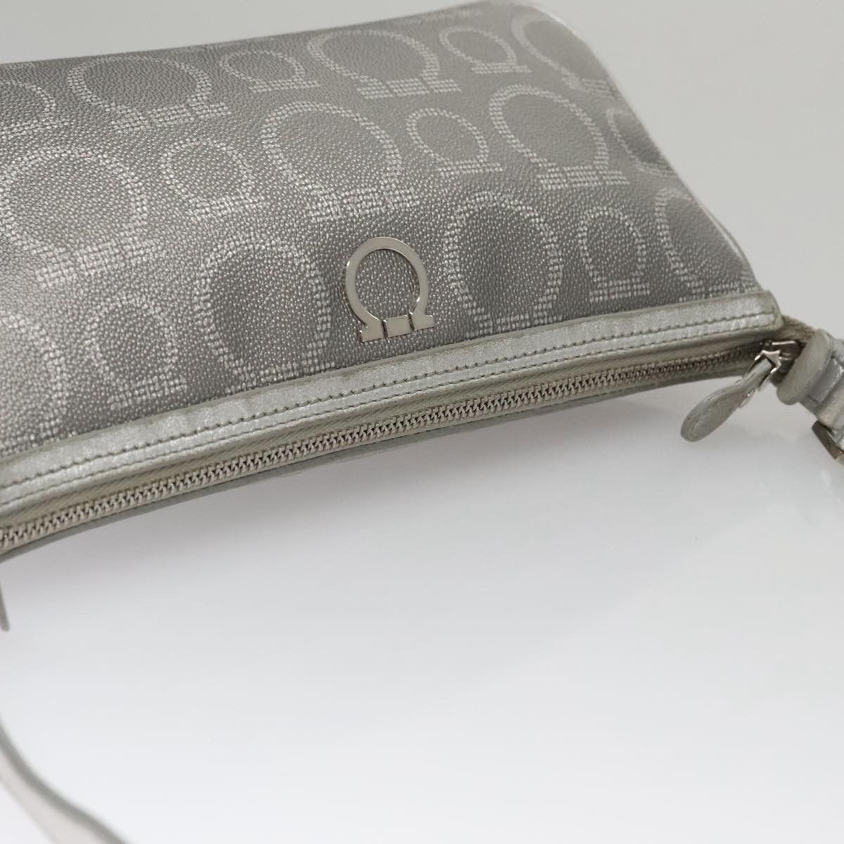 Salvatore Ferragamo Gancini Grey Leather Clutch Bag (Pre-Owned) Size ONE SIZE - 15 Thumbnail