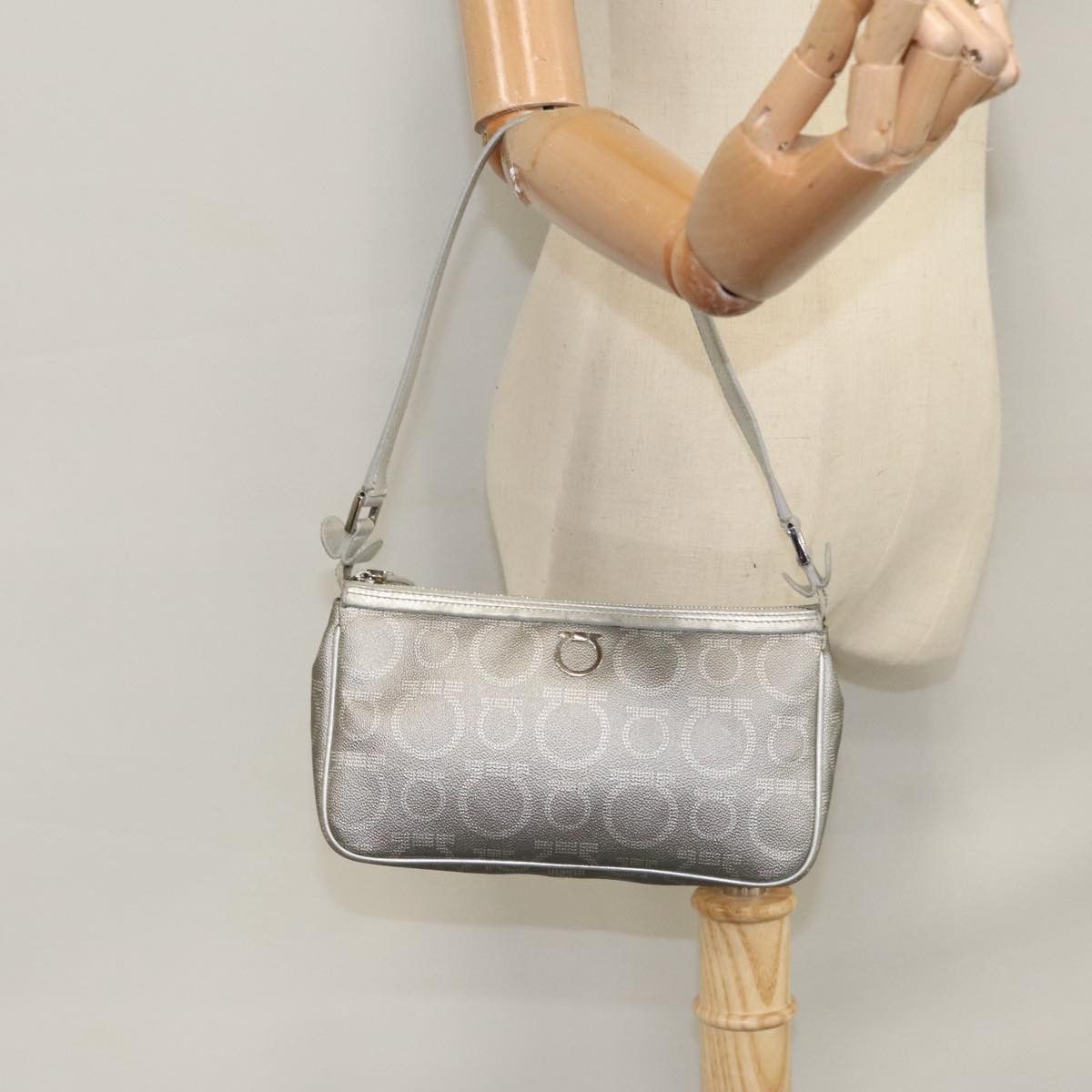 Salvatore Ferragamo Gancini Grey Leather Clutch Bag (Pre-Owned) Size ONE SIZE - 13 Thumbnail