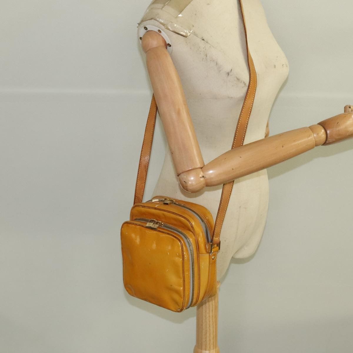 Wooster Yellow Patent Leather Clutch Bag (Pre-Owned)