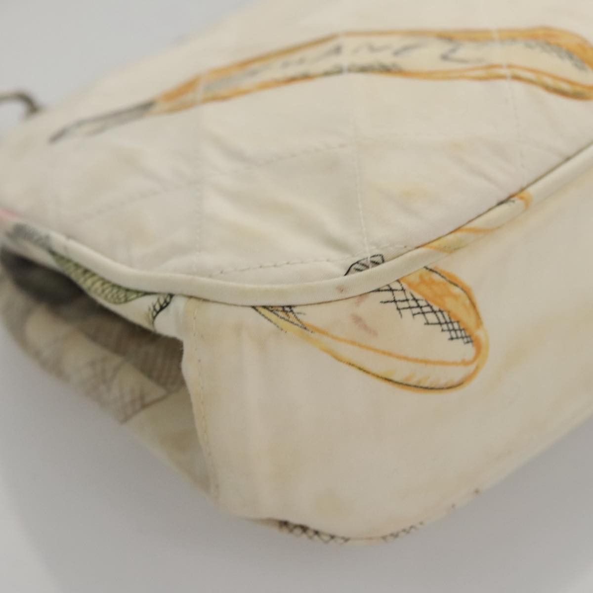 Chanel White Canvas Handbag (Pre-Owned) Size ONE SIZE - 9 Thumbnail