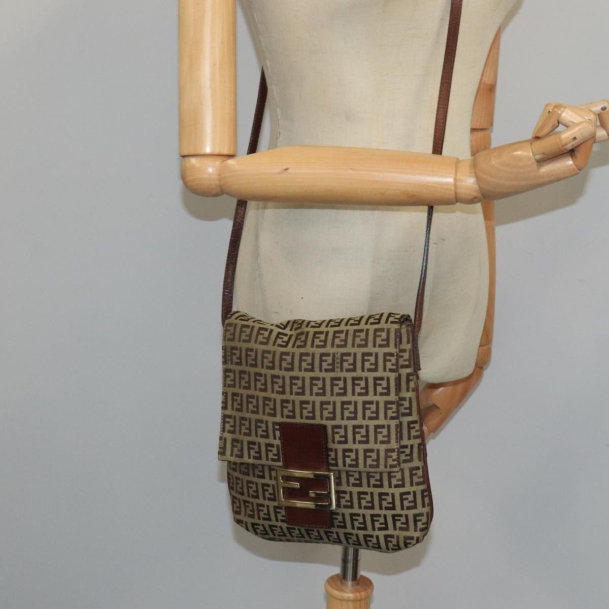 Fendi Zucchino Brown Canvas Shoulder Bag (Pre-Owned) Size ONE SIZE - 16 Thumbnail