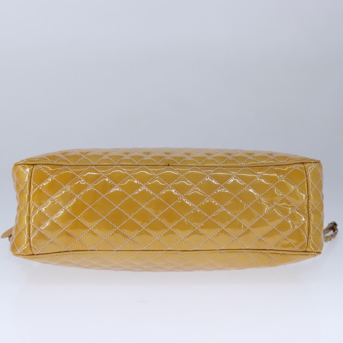 Salvatore Ferragamo Vara Yellow Patent Leather Handbag (Pre-Owned) Size ONE SIZE - 20 Thumbnail