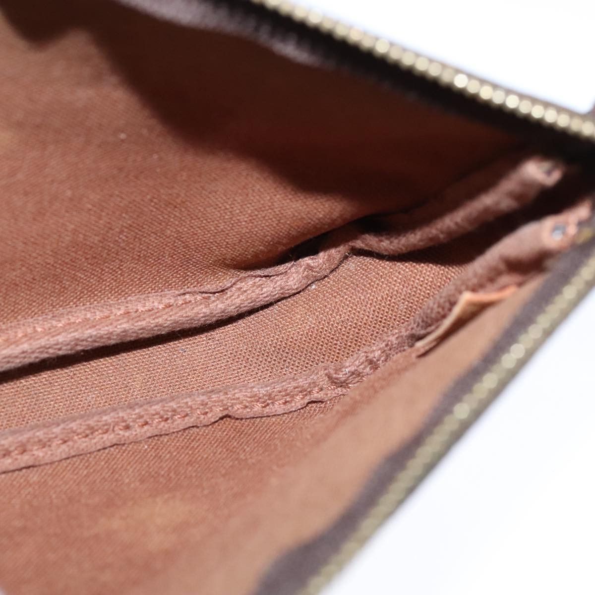 Louis Vuitton Mini Pochette Accessoires Brown Canvas Clutch Bag Size ONE SIZE - 18 Thumbnail