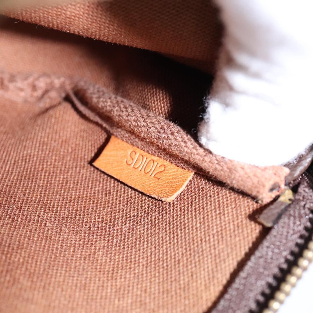 Louis Vuitton Mini Pochette Accessoires Brown Canvas Clutch Bag Size ONE SIZE - 13 Thumbnail