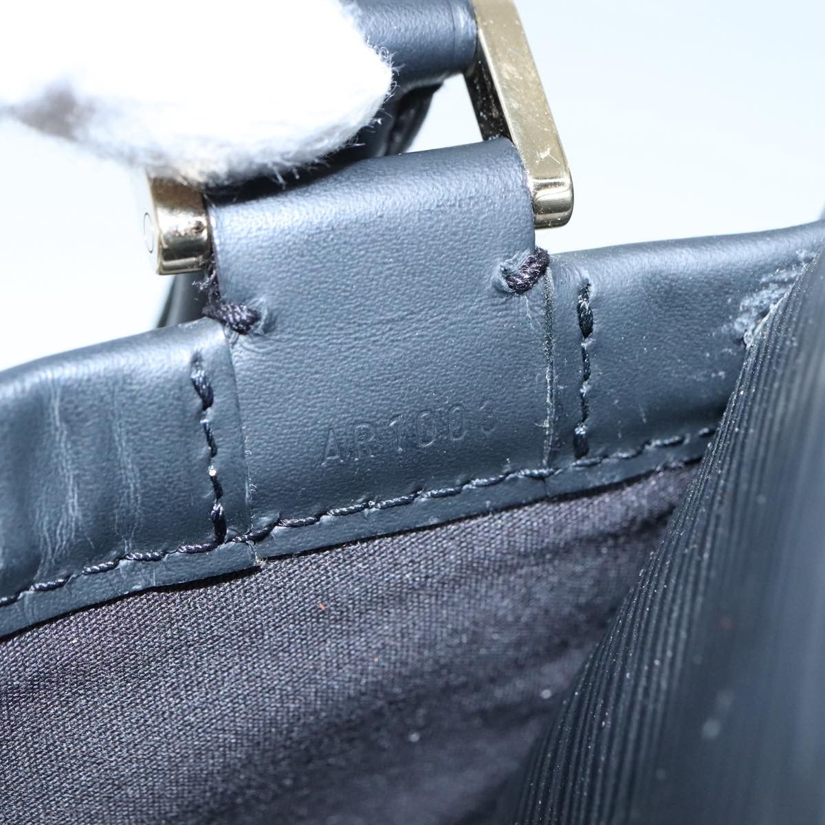 Louis Vuitton Danura Black Leather Handbag (Pre-Owned) Size ONE SIZE - 15 Thumbnail