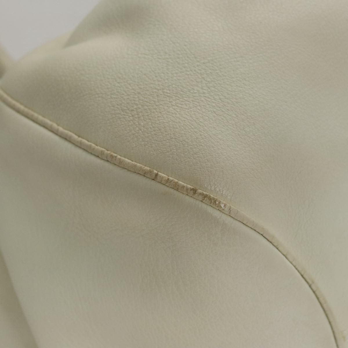 Salvatore Ferragamo Gancini White Leather Handbag (Pre-Owned) Size ONE SIZE - 7 Thumbnail