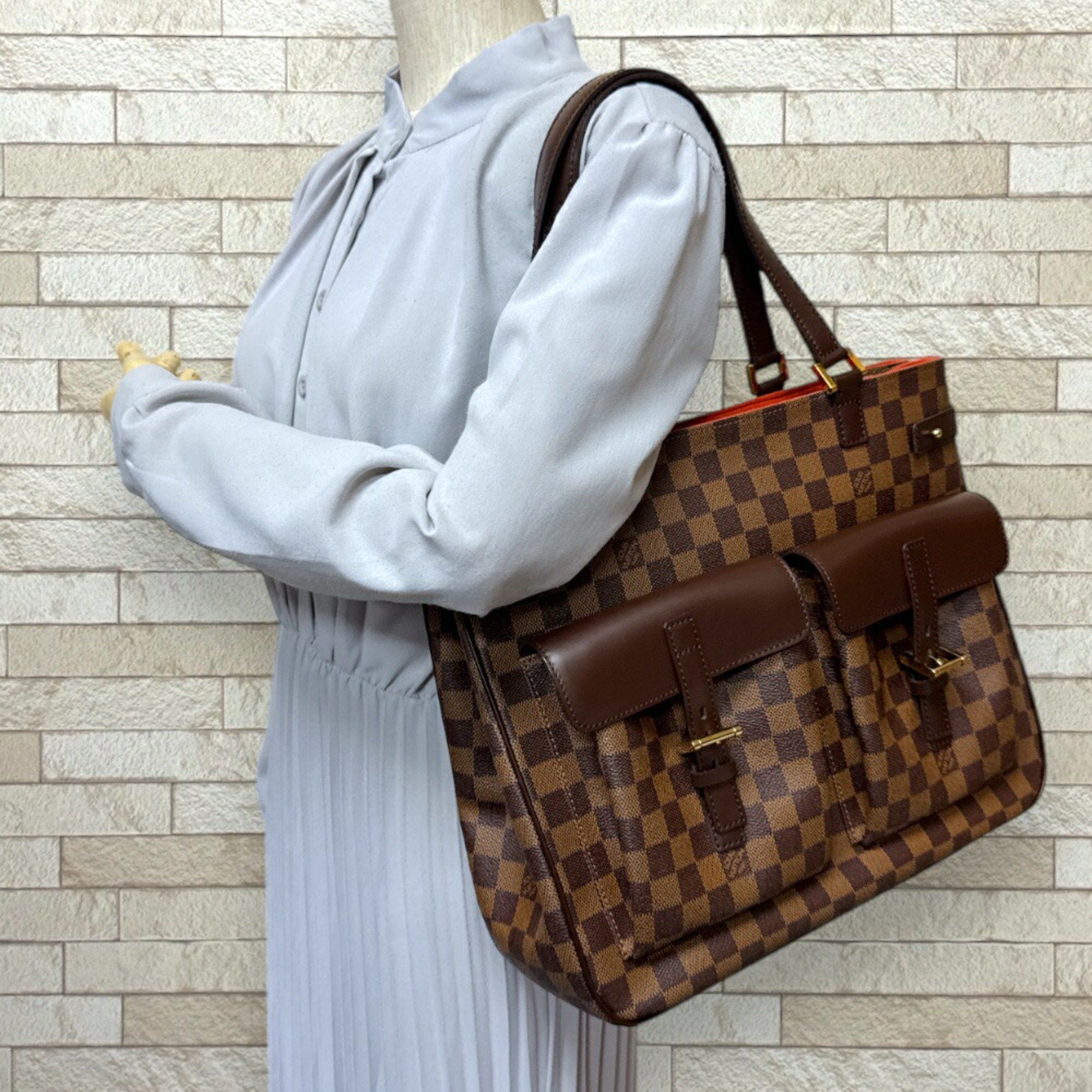 Louis Vuitton Louis Vuitton Uzes handbag Size ONE SIZE - 9 Thumbnail