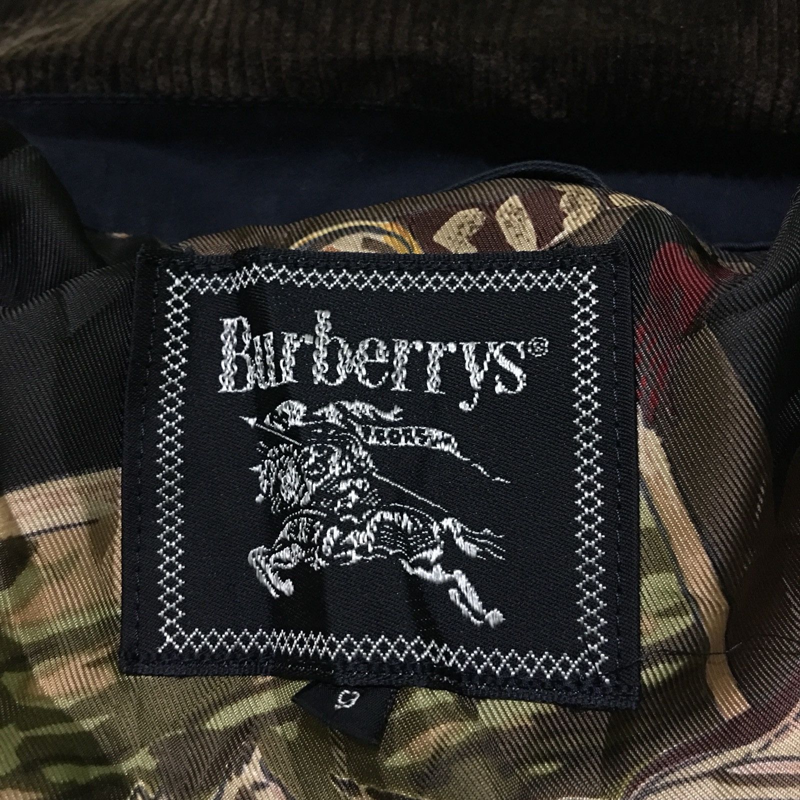Burberry Burberry Tench coat Parka / Long Coat Jacket Size US S / EU 44-46 / 1 - 5 Thumbnail