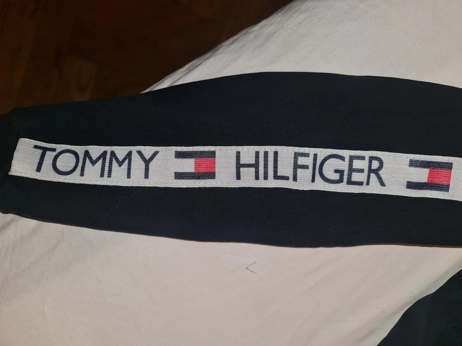 Tommy Hilfiger Tommy Hilfiger Sweater Size S / US 4 / IT 40 - 2 Thumbnail