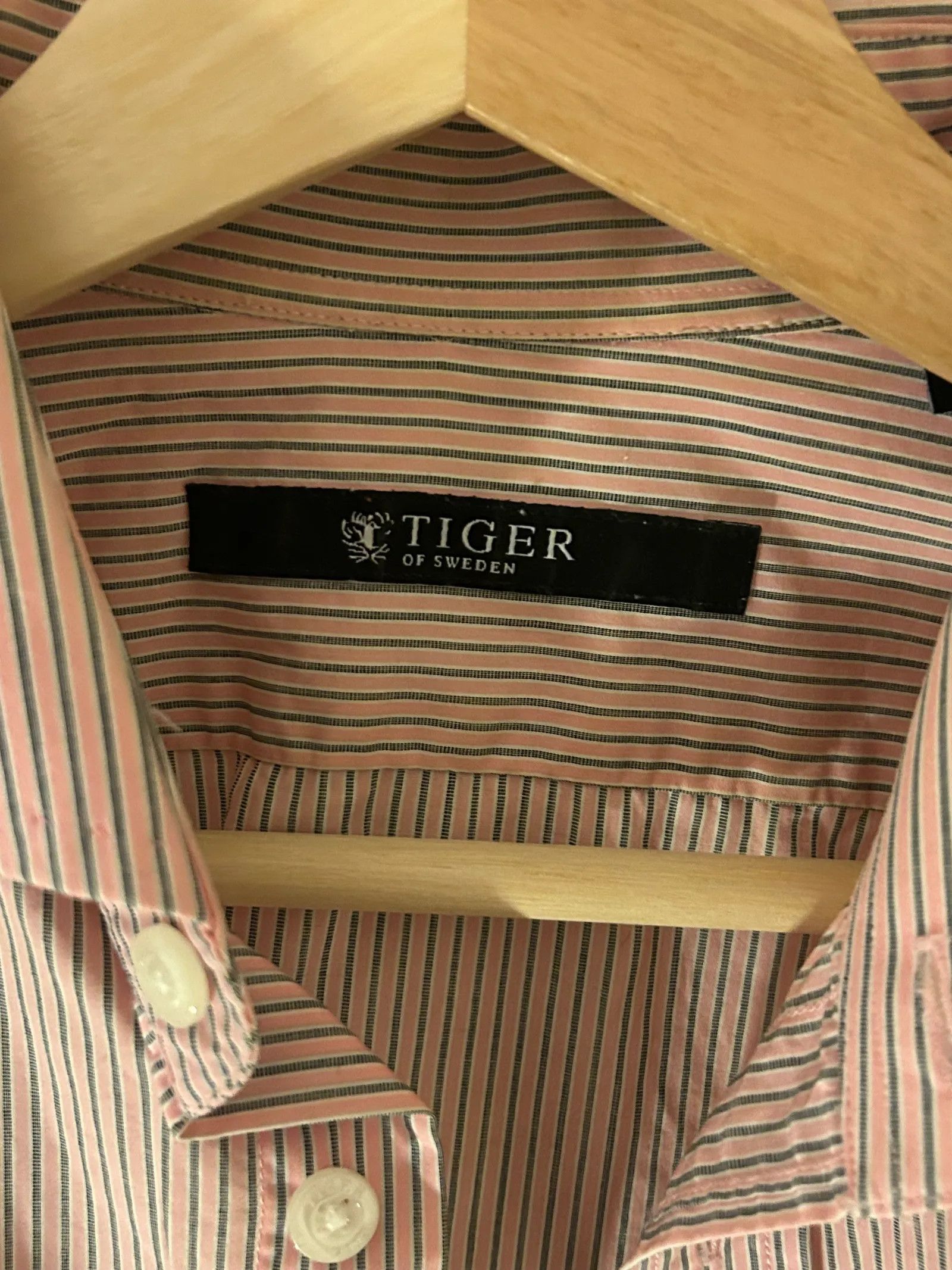 Tiger of Sweden Tiger of Sweden Shirt Size US S / EU 44-46 / 1 - 2 Thumbnail