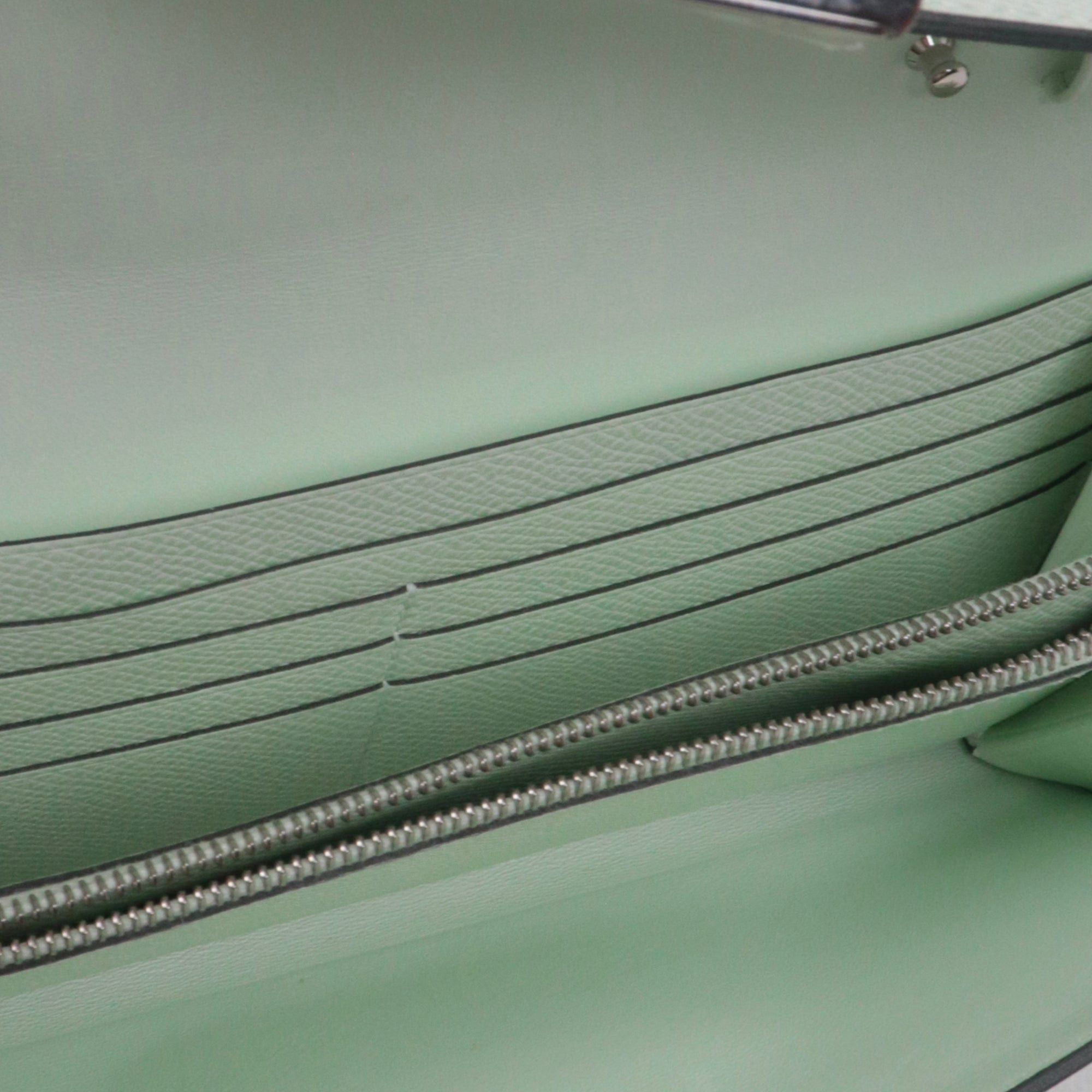 Hermes HERMÈS - Constance To Go Hermès shoulder bag in fizz green epsom leather Size ONE SIZE - 9 Thumbnail