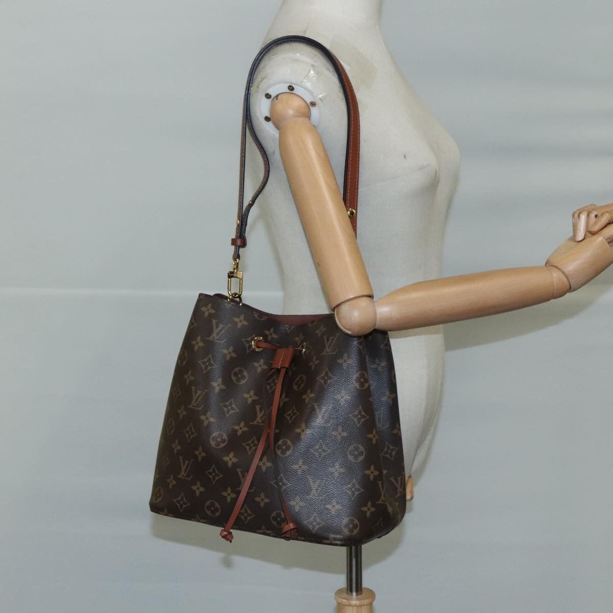 Louis Vuitton Néonoé Brown Canvas Shoulder Bag (Pre-Owned) Size ONE SIZE - 15 Thumbnail